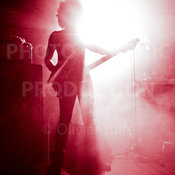 Bassiste rock en concert