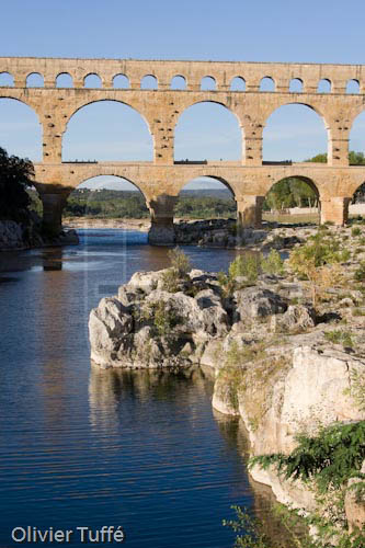 Pont_du_Gard_014-2.jpg